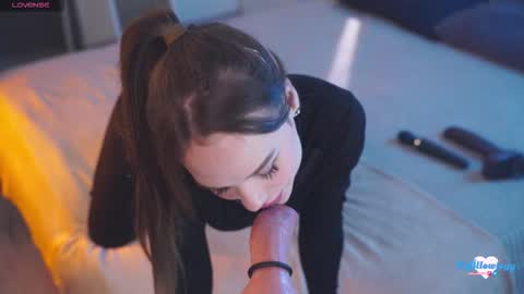 Amy online show from October 2, 7:15 am