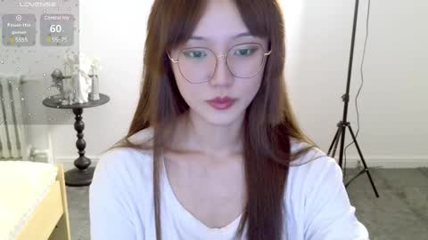 YoYo online show from December 9, 10:00 am