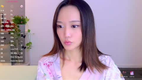 YoYo online show from May 2, 5:56 am