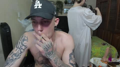 blondandtattooface online show from February 4, 11:38 am