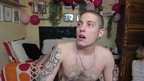 blondandtattooface online show from February 16, 12:52 am