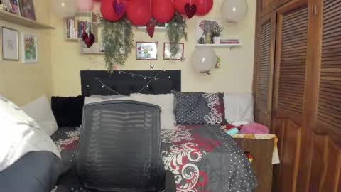 blondandtattooface online show from February 23, 3:13 am