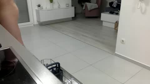 Snapshot of blondas21 chatting on November 18, 5:17 pm blondas21 online show from November 18, 5:17 pm