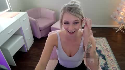 Blonde Stella online show from January 16, 4:44 pm