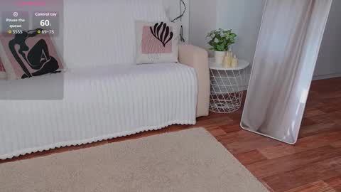 Nessa online show from March 27, 8:26 am