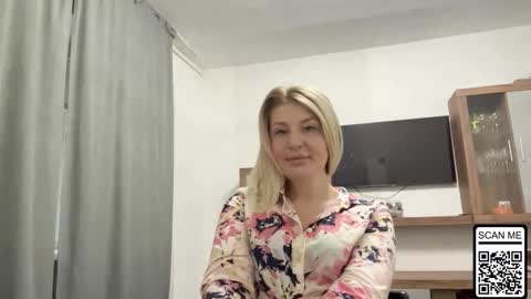 blondie_xoxoxo online show from October 8, 6:11 am