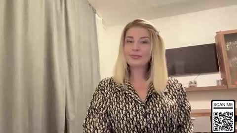 blondie_xoxoxo online show from October 11, 7:56 pm