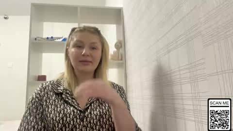 Snapshot of blondie_xoxoxo chatting on February 28, 6:42 pm blondie_xoxoxo online show from February 28, 6:42 pm