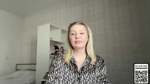 Snapshot of blondie_xoxoxo chatting on March 6, 9:17 am blondie_xoxoxo online show from March 6, 9:17 am