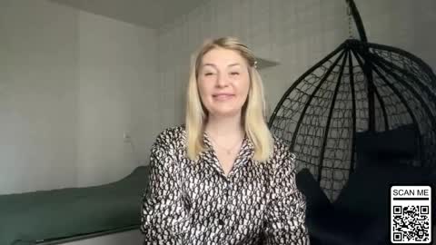 Snapshot of blondie_xoxoxo chatting on April 5, 11:07 am blondie_xoxoxo online show from April 5, 11:07 am