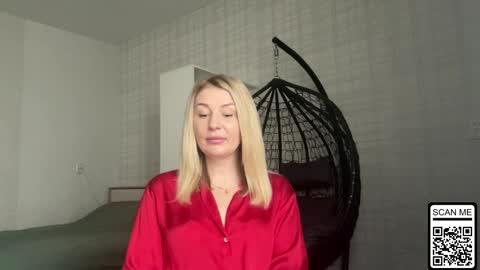 Snapshot of blondie_xoxoxo chatting on April 7, 7:53 am blondie_xoxoxo online show from April 7, 7:53 am
