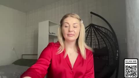 Snapshot of blondie_xoxoxo chatting on April 28, 8:30 am blondie_xoxoxo online show from April 28, 8:30 am