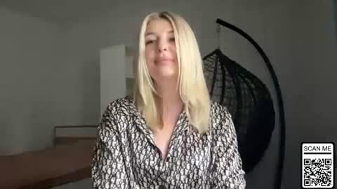 blondie_xoxoxo online show from June 27, 11:04 am