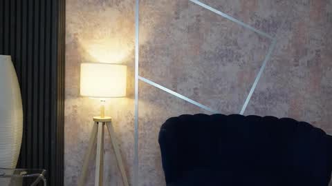 Dee online show from February 10, 1:48 pm