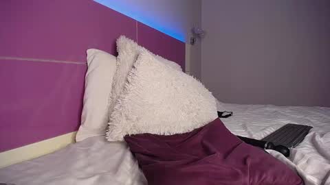 Anna online show from December 8, 12:41 pm