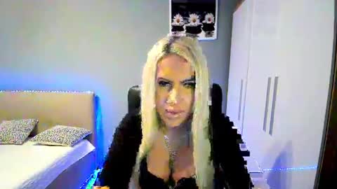 BlondLeyla online show from November 6, 2:18 pm