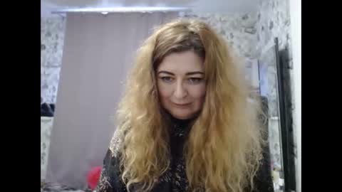 BlondMILfs online show from January 15, 11:10 am