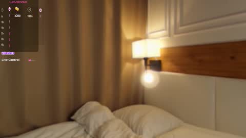 Snapshot of blondoll chatting on March 27, 1:11 am blondoll online show from March 27, 1:11 am