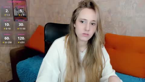 Snapshot of blondy_riss chatting on March 9, 12:20 pm blondy_riss online show from March 9, 12:20 pm