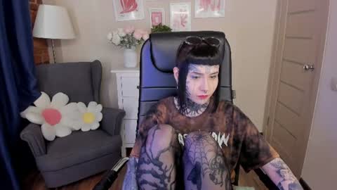 Mary online show from June 19, 11:36 am