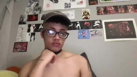 Snapshot of bloodrushbabe chatting on March 29, 6:57 am bloodrushbabe online show from March 29, 6:57 am