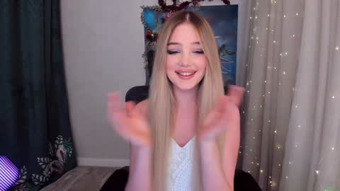 Sophia online show from December 12, 12:05 am