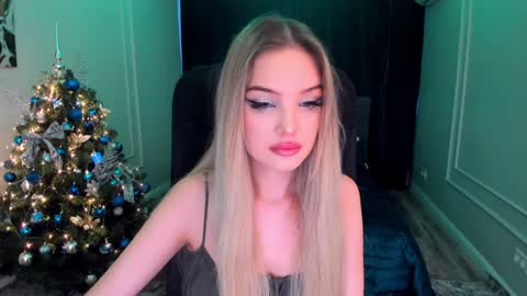 Sophia online show from December 12, 12:22 pm