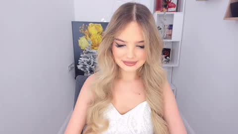 Sophia online show from December 13, 11:45 am