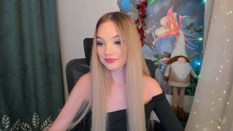 Sophia online show from December 19, 2:01 am