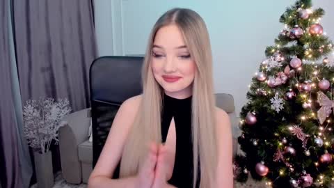 Sophia online show from December 20, 2:30 am