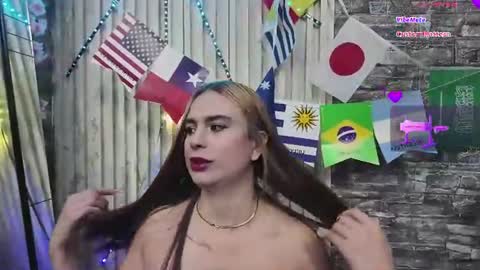 Snapshot of blowjob_sex69 chatting on July 19, 10:13 pm santiylola online show from July 19, 10:13 pm