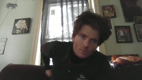 Snapshot of blowme19866 chatting on February 11, 1:51 pm blowme19866 online show from February 11, 1:51 pm