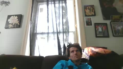 Snapshot of blowme19866 chatting on February 16, 6:32 pm blowme19866 online show from February 16, 6:32 pm