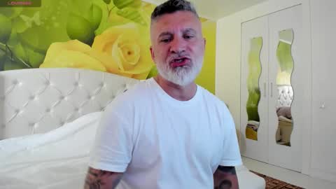 Nico online show from April 7, 3:01 pm