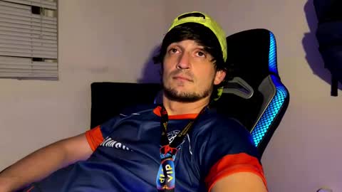 Snapshot of bls123 chatting on December 5, 10:33 am bls123 online show from December 5, 10:33 am