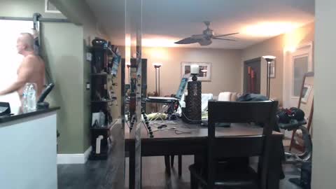 Wyatt online show from January 17, 10:45 pm