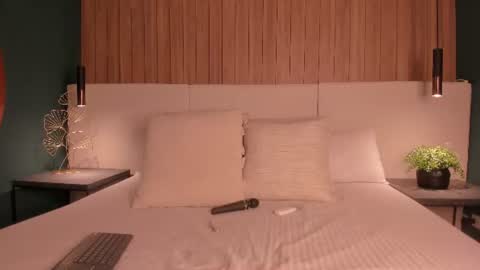 blue_anngel online show from June 12, 12:53 am