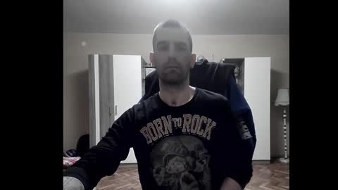 Snapshot of blue_eyed_wolf chatting on February 2, 8:51 pm Runaway online show from February 2, 8:51 pm