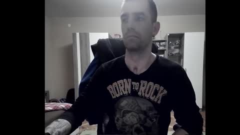 Snapshot of blue_eyed_wolf chatting on February 6, 8:56 pm Runaway online show from February 6, 8:56 pm