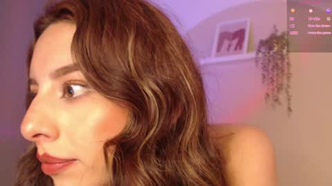 Snapshot of blue_nebula chatting on December 11, 3:45 am Blue online show from December 11, 3:45 am