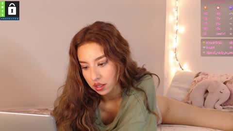 Snapshot of blue_nebula chatting on March 6, 1:37 am Blue online show from March 6, 1:37 am