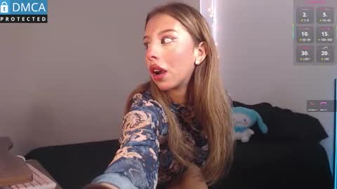 Blue online show from December 21, 4:14 pm