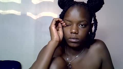 Snapshot of blue_savagee chatting on October 18, 7:31 am blue_savagee online show from October 18, 7:31 am