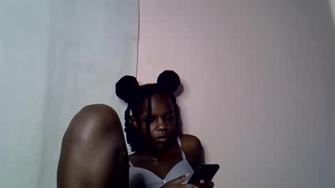 Snapshot of blue_savagee chatting on October 28, 12:30 pm blue_savagee online show from October 28, 12:30 pm