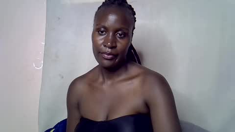 Snapshot of blue_savagee chatting on November 8, 8:47 am blue_savagee online show from November 8, 8:47 am