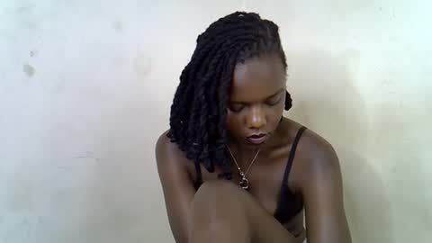 Snapshot of blue_savagee chatting on November 27, 1:35 pm blue_savagee online show from November 27, 1:35 pm