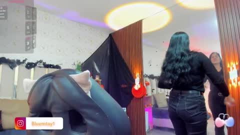 blue_tay1 online show from October 17, 11:35 am