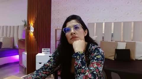 blue_tay1 online show from November 14, 12:15 pm