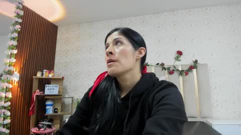 blue_tay1 online show from March 26, 11:38 am