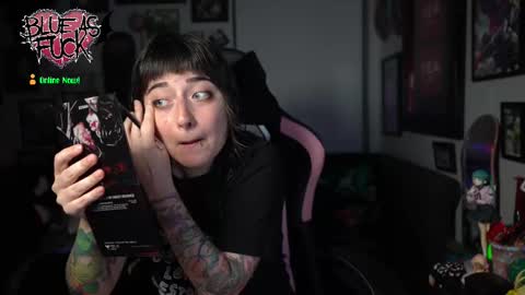 Blue online show from December 17, 3:12 am